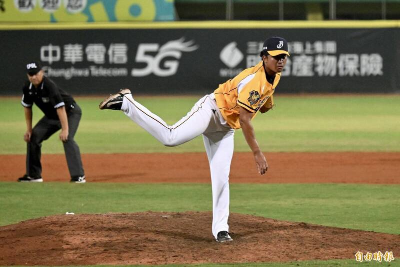 中職》何時上一軍?兄弟1指2局飆2K連5戰無失分 歷史勝投王完美拆彈