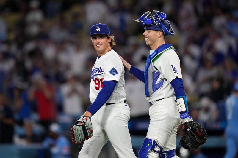 MLB》抱病蹲捕竟嘔吐!道奇29歲捕手硬撐上陣 教頭:他很努力了
