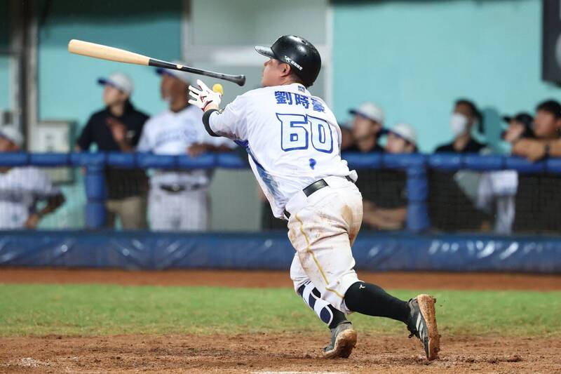 中職》台鋼雄鷹驚天逆轉統一獅 戲劇性1轟寫史上首見紀錄!