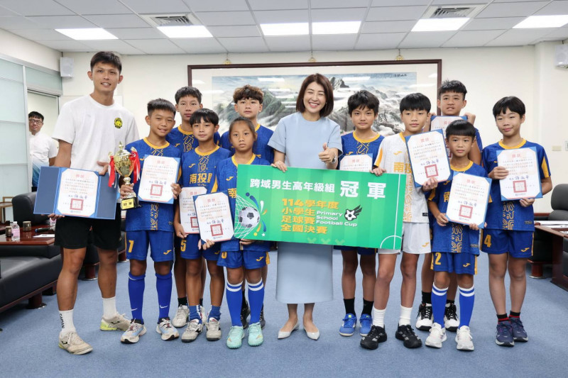 擊敗高雄強敵!南投聯隊3比2險勝 勇奪全國小學足球總冠軍