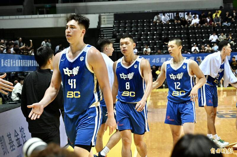 瓊斯盃》台灣藍慘輸菲律賓43分 小組墊底晉級4強交手美國