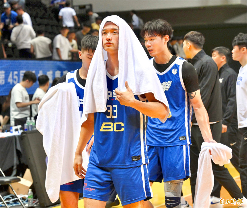 瓊斯盃》台灣藍墊底保4 「菲」常不滿