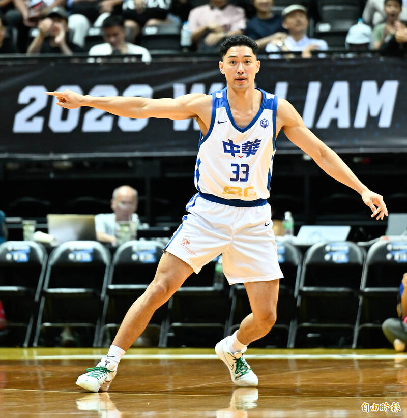 瓊斯盃》台灣藍8人打到剩5人力退白隊 2勝6敗作收勇奪季軍