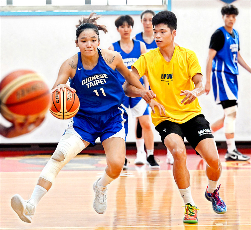 瓊斯盃女籃》台版女魔獸 蕭豫玟守護禁區