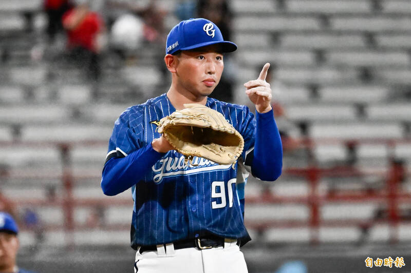 棒球》被富邦悍將註銷!日本強投轉戰日職初先發 主投4.1局狂飆6K
