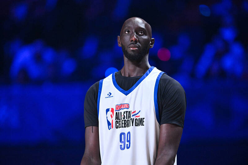 NBA》他比斑馬還高 七六人簽下229公分的佛爾