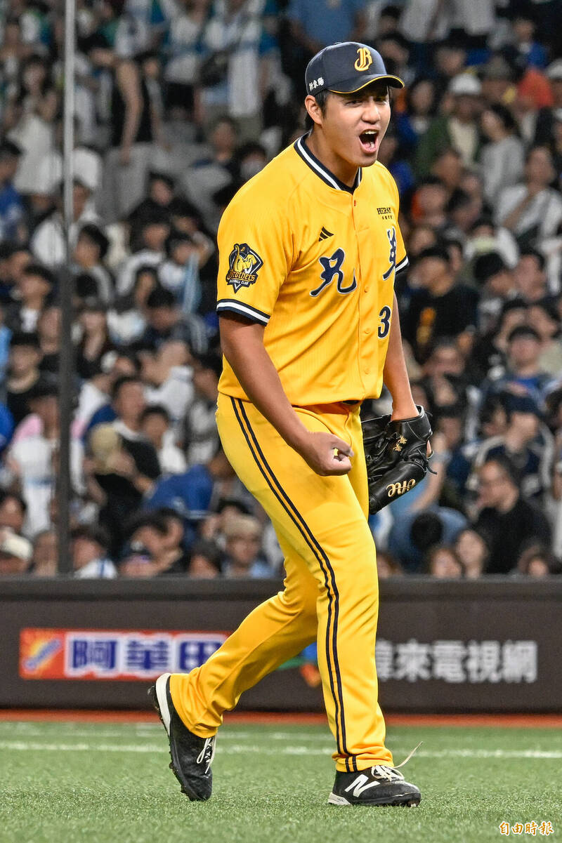 中職》前6局飆無安打!兄弟王牌7局7K無失分大復活 防禦率只有0.73