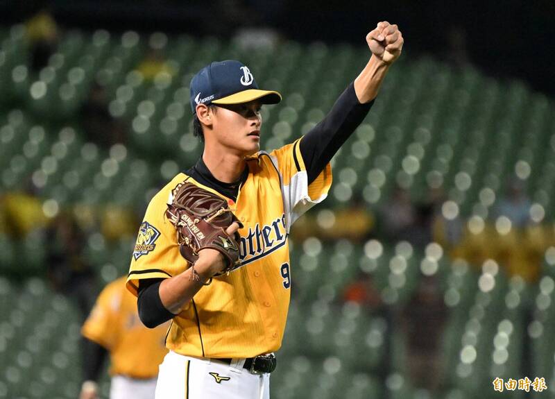 中職》黃衫軍最期待先發新星之一!兄弟22歲左投2.1局核爆防禦率破8