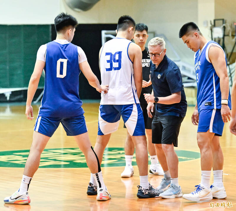 亞運男籃》助教和後勤團隊竟要買票進場?籃協解釋狀況