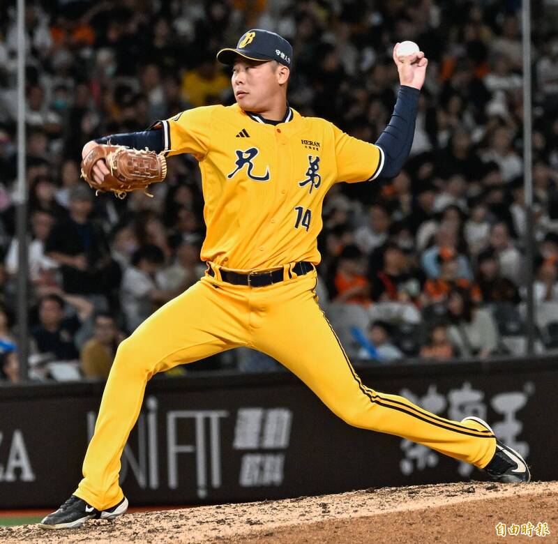 中職》兄弟29歲左投要提升職業意識 平野惠一:沒回應球團期待