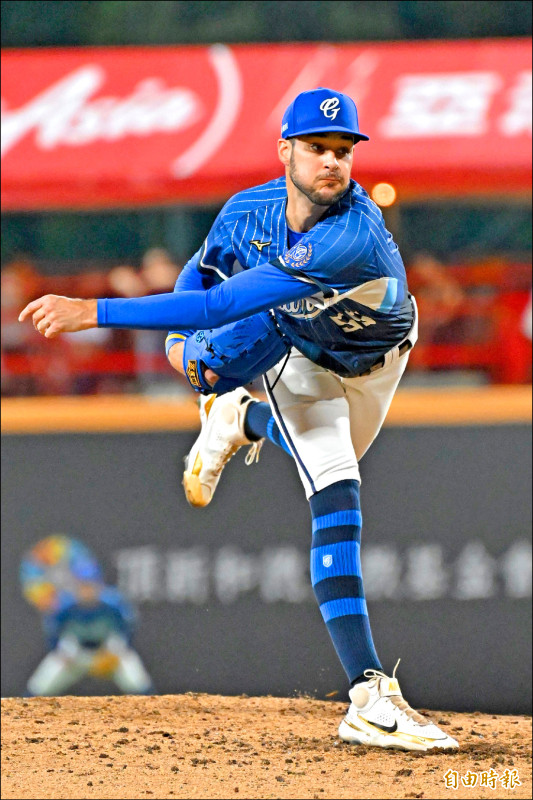 林岱安轉戰悍將26場 第3安轟了
