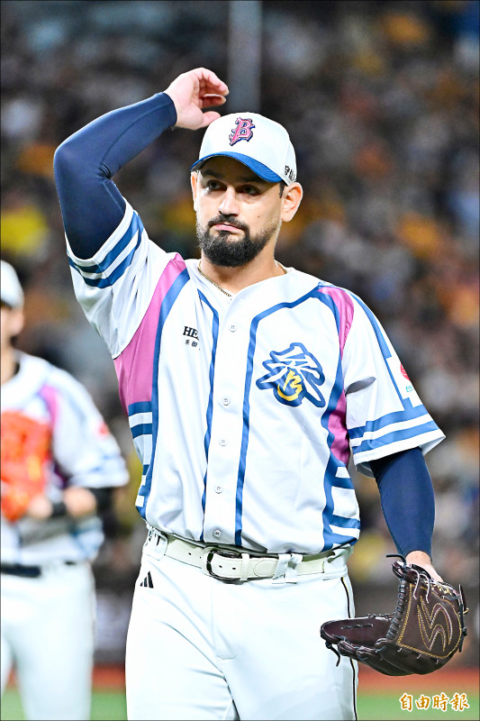 兄弟狂掃5連勝 謎之傳球「不可原諒」