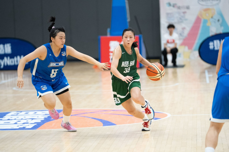 登峰造極籃球賽》洪慈安狂飆8記三分彈 陽明高中強勢封后