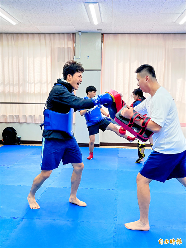 搶牌先鋒》武術大軍壓境 劉佩勳全能出鞘