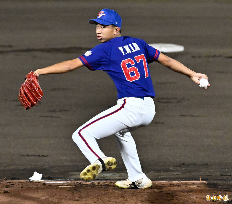 亞運棒球》20歲林佾葳一戰成名!對南韓5局僅挨1安超好投