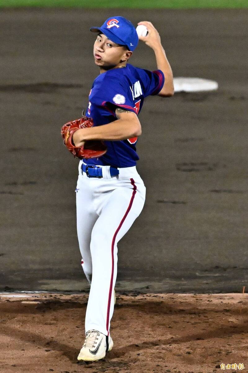 亞運棒球》首次入選就一戰成名 20歲合庫投手林佾葳未來動向受矚目