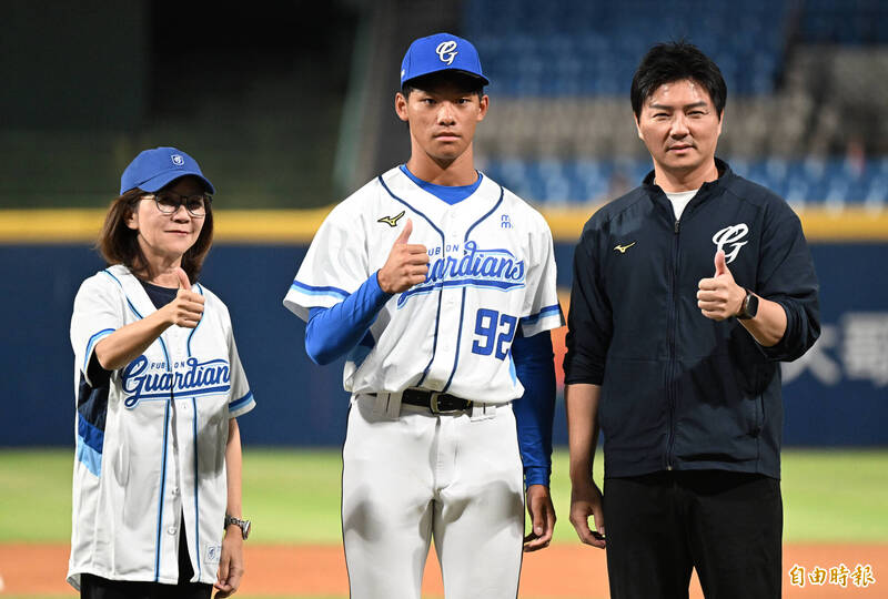 中職》富邦悍將今年選秀唯一註冊新人陳霆豪 後藤光尊:他的模板是陳偉殷