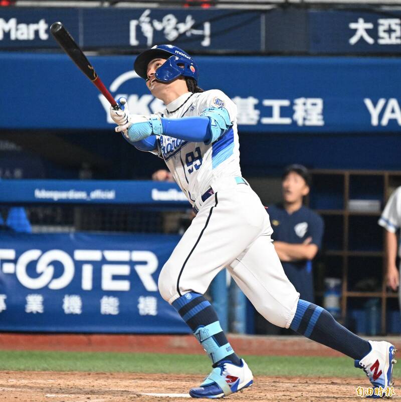 中職》後藤光尊一句「我會跟你一起戰到最後」 張育成一舉突破低潮