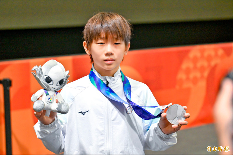 亞運》滑板少年國手 辜泳諺、林逸凡「銀」得滿堂采