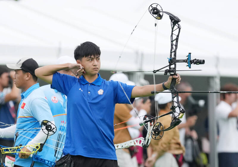 亞運前線》關鍵一箭驚險氣走越南晉4強 18歲小將顏子翔:超級緊張!