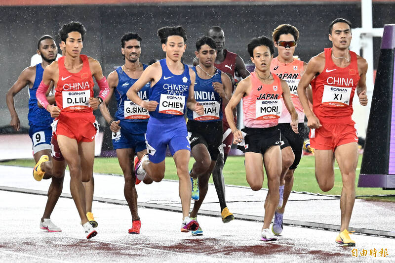 亞運前線》19歲簡子傑1500M破全國紀錄 笑得開心卻有可惜之處