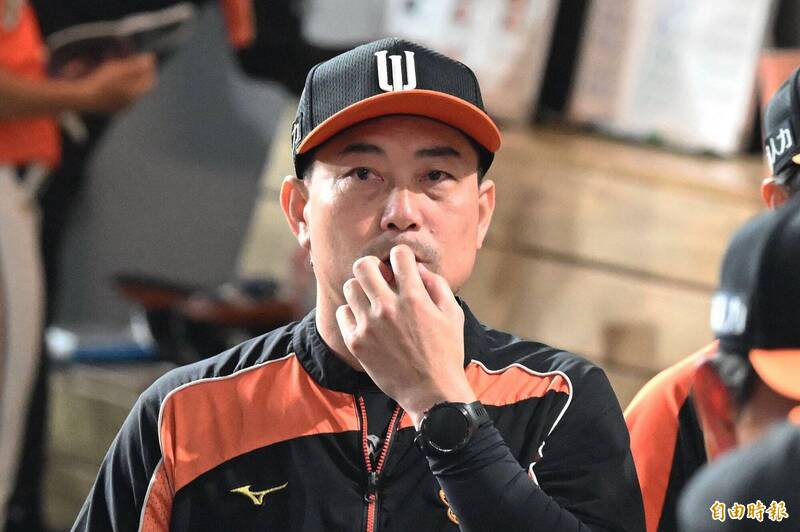 中職》張皓崴短打沒跑壘遭雙殺 餅總有話要說