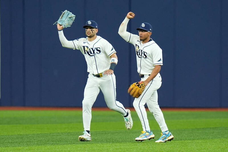 MLB季後賽》又打到屋頂了! 洋基新星瓊斯的高飛球被「沒收」