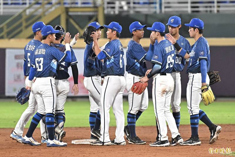 中職》今年例行賽最終戰 富邦獲勝送樂天榜眼籤