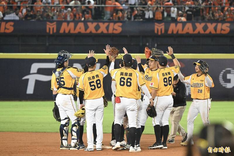 兄弟力拚橫掃統一晉級台灣大賽 今日賽事預告與轉播