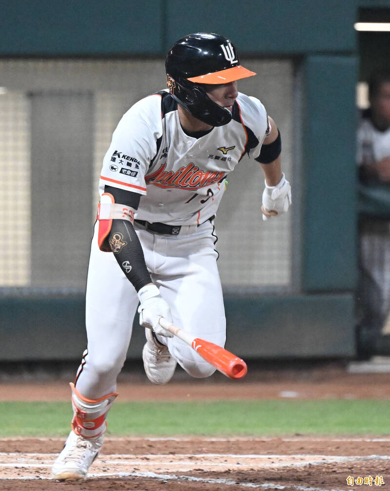 中職》G2獅隊背水一戰隱形MVP 兄弟教頭也大讚:有很多好守備