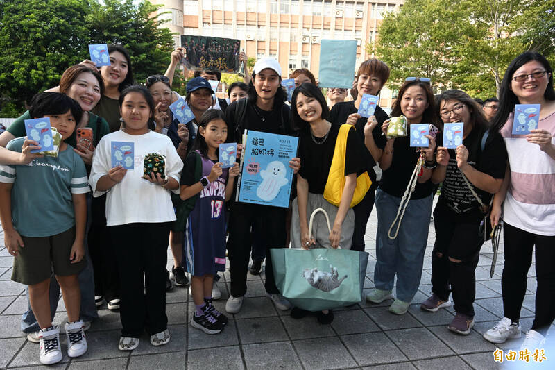 TPBL》響應國際女孩日 高錦瑋發放衛生棉盼更多人關注女性生理健康議題