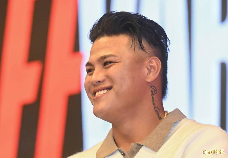 MLB》自評「守備爛的可以」 李灝宇用左脖上的刺青提醒自己要堅持