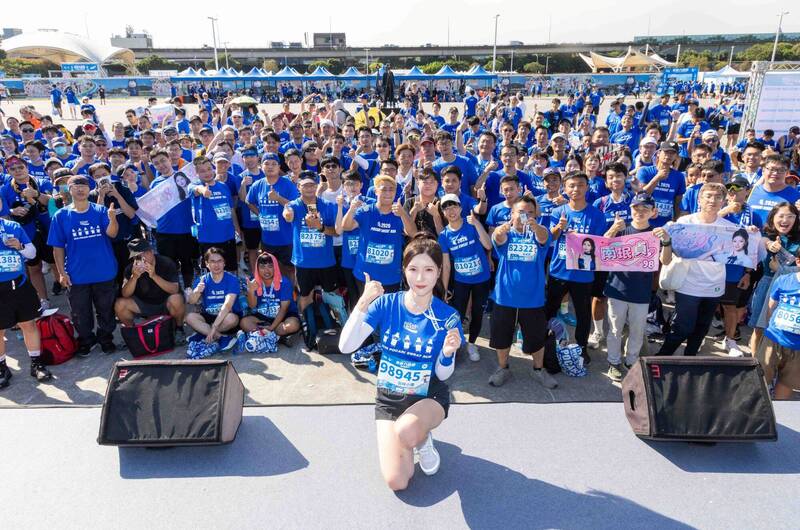 路跑》啦啦隊女神南珉貞人生首場4K 寶礦力大佳河濱萬人開跑