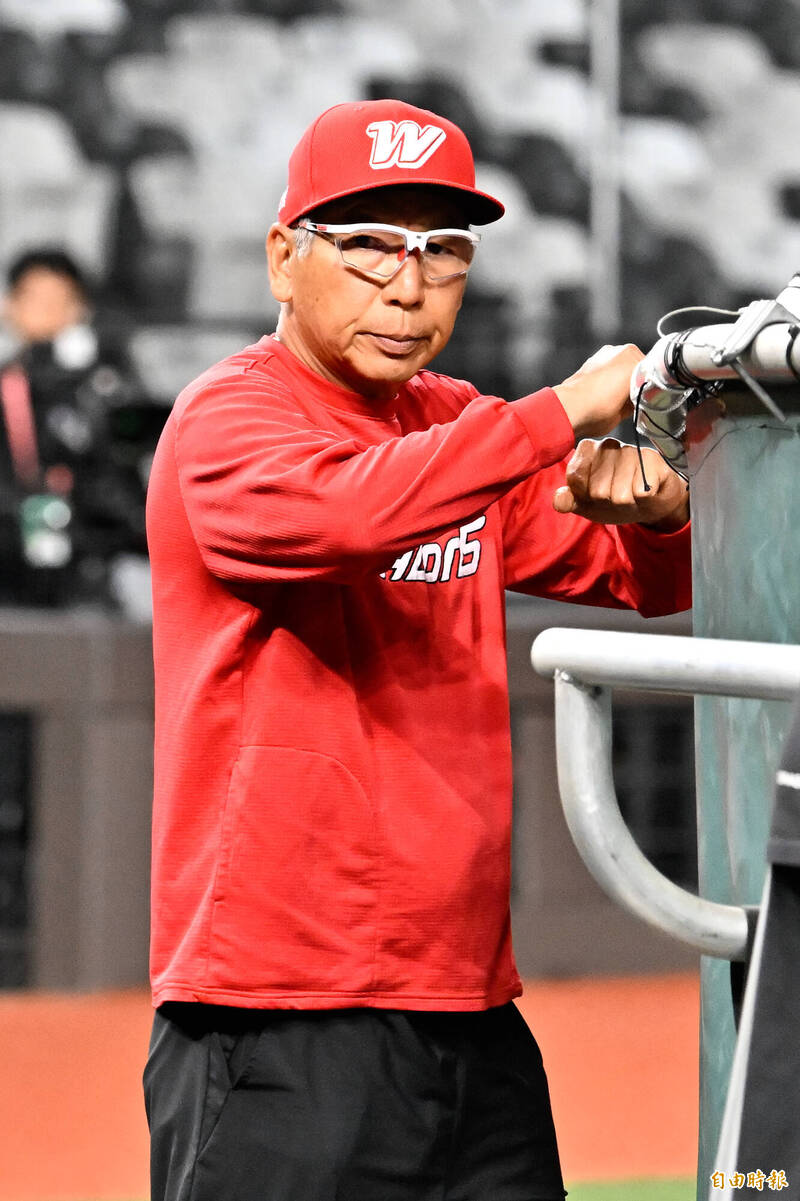 台灣大賽》連兩年看兄弟被拋彩帶 古久保健二另類「二連霸」仍肯定平野
