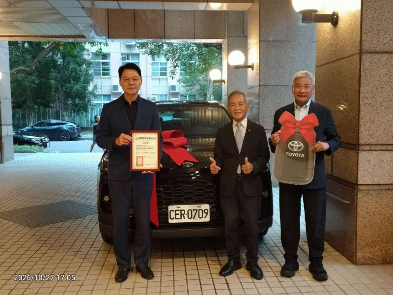 體壇》智通科創董事長鍾富瑋捐車 支持推展台灣體育事務