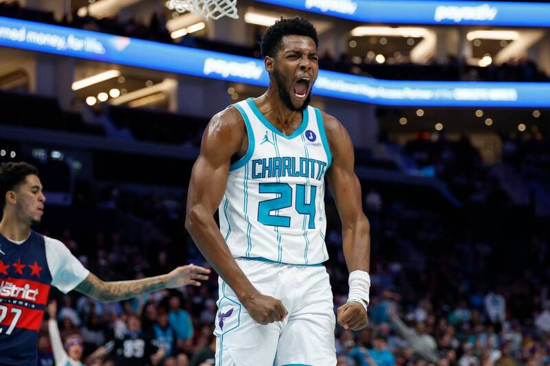NBA》少主米勒狂砍39分寫生涯新高!黃蜂擊退AD領銜的巫師