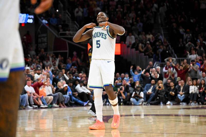 NBA》蟻人空砍47分 灰狼不敗金身遭騎士打破