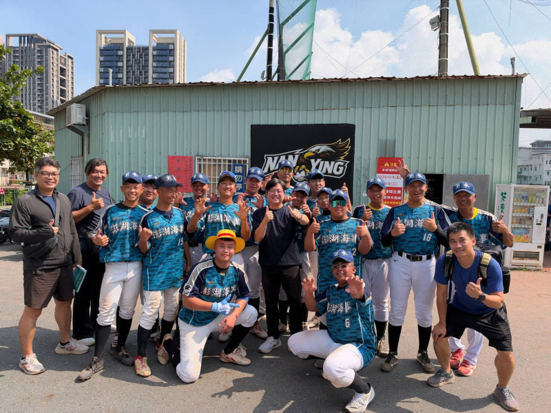 黑豹旗》澎湖海事黑豹旗旗開得勝 11比10險勝淡水商工