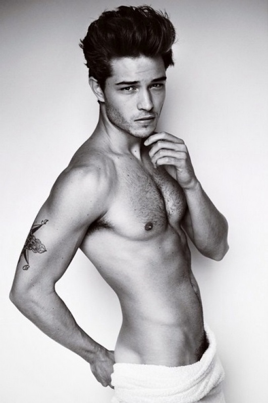 TOWEL SERIES 51, FRANCISCO LACHOWSKI.