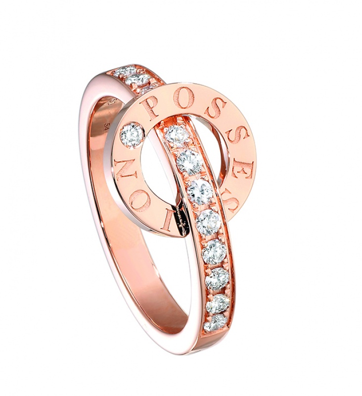 Piaget Possession指環／189,000起
18K玫瑰金，鑲嵌46顆圓形美鑽（約0.46克拉）