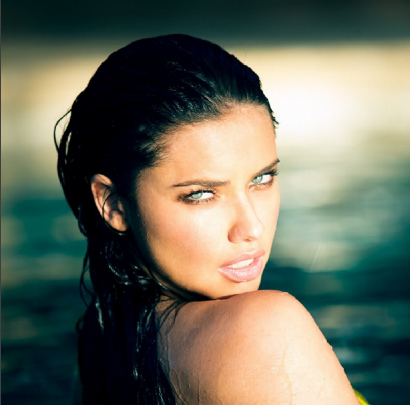 （圖片擷取自adrianalima Instagram）