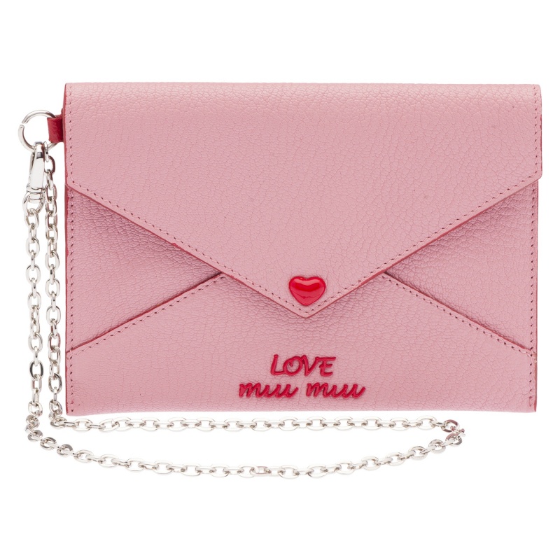 MIUMIU LOVE山羊皮信封式短夾／9,000元