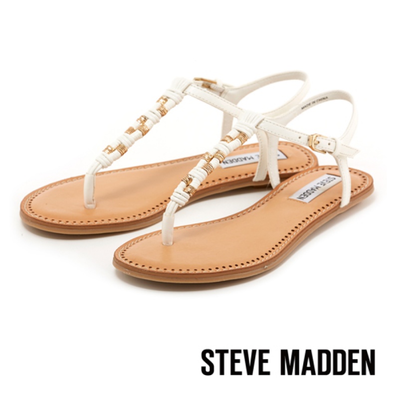 STEVE MADDEN 異國風T字涼鞋／2,980元（圖片擷取自Yahoo!購物中心）