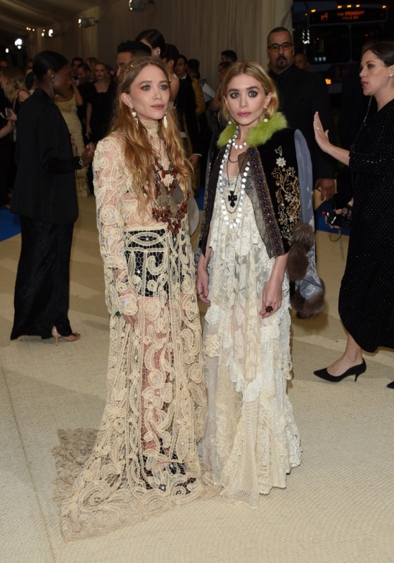 Mary-Kate Olsen and Ashley Olsen（美聯社）