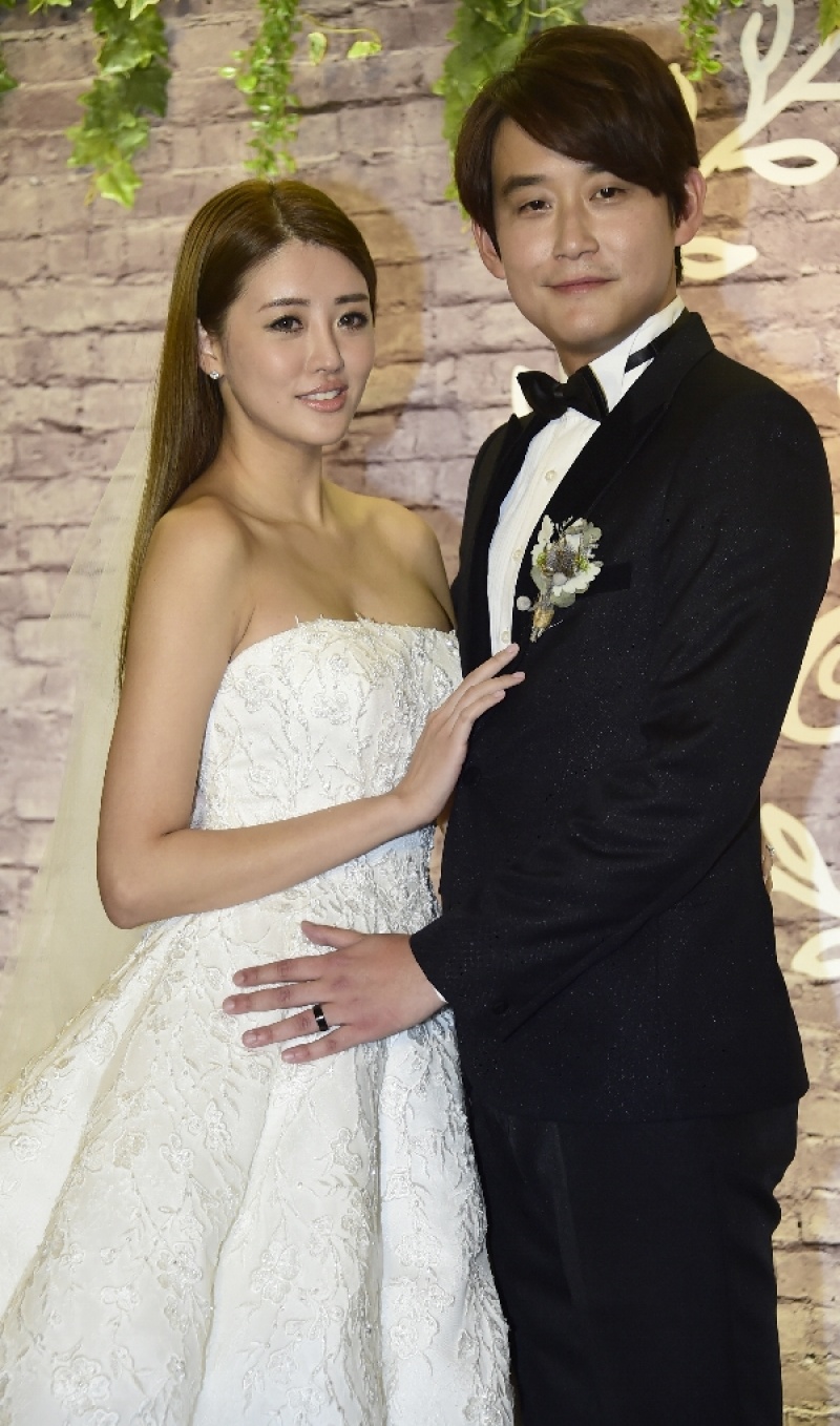 賴琳恩婚禮新人婚紗造型