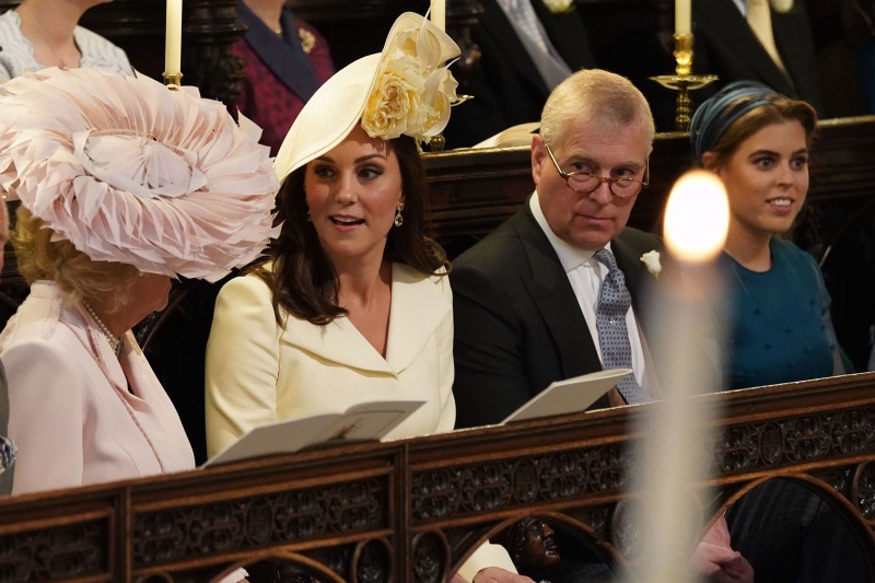 不甩梅根婚禮穿舊衣？凱特王妃的白色洋裝公開穿過4次了！