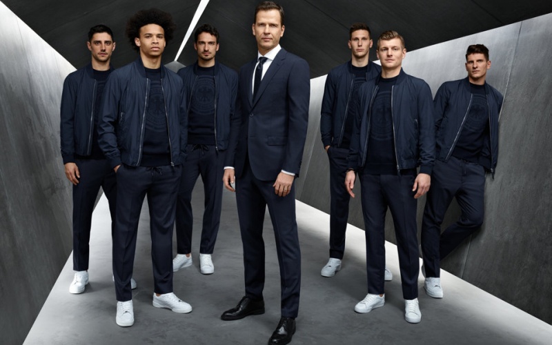 比韓團還帥！FIFA德國世足隊穿「西裝+小白鞋」秒變超級男模！