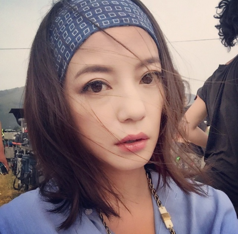 42歲「趙薇素顏照」跟19年前一樣嫩