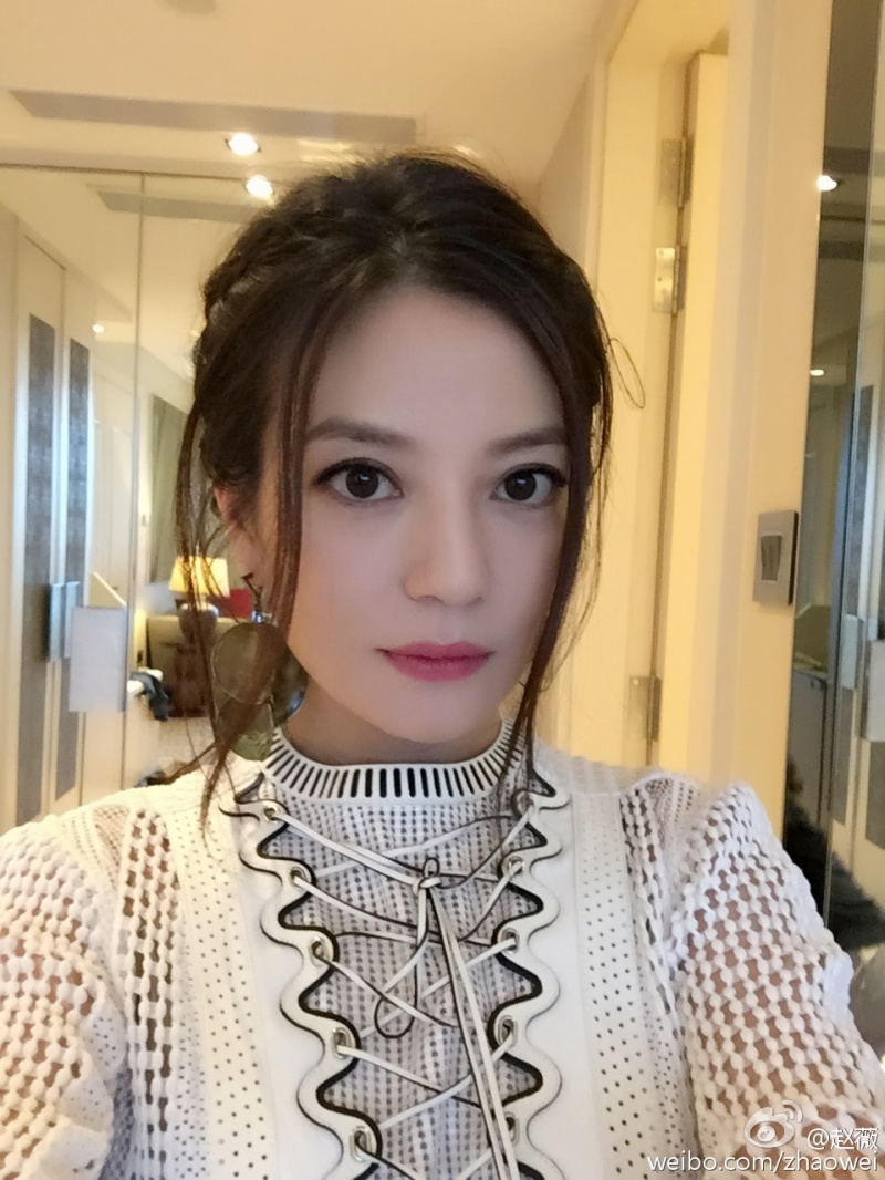 42歲「趙薇素顏照」跟19年前一樣嫩