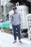 Yuki／JUICE Taipei店員
秋冬時分在捲褲管和皮鞋中間加入白色棉襪元素，視覺效果立刻加溫。
